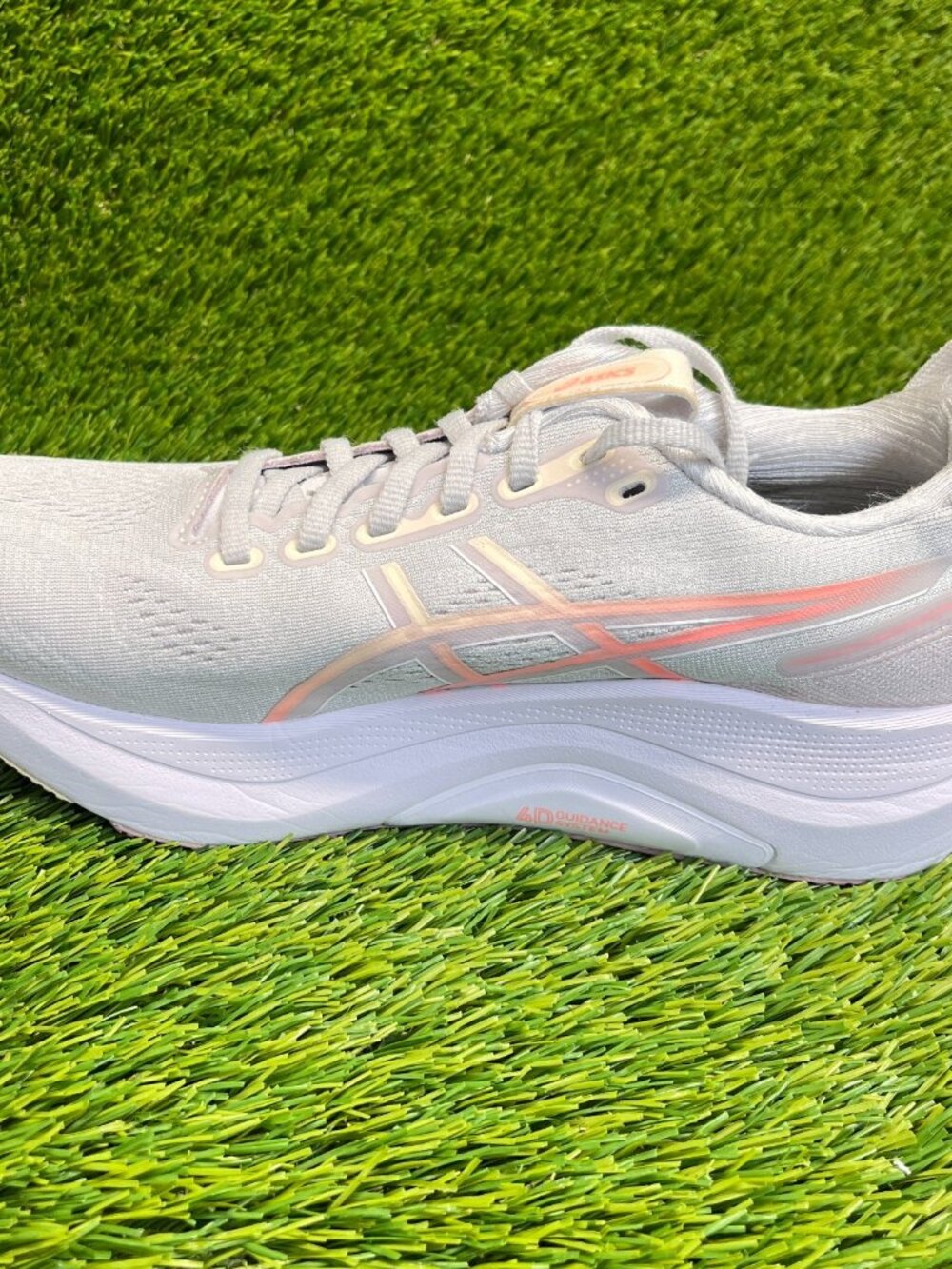 Asics Gel-Kayano 32 Womens Size 9 Gray Athletic Running Walking Shoes Sneakers - Picture 2 of 10